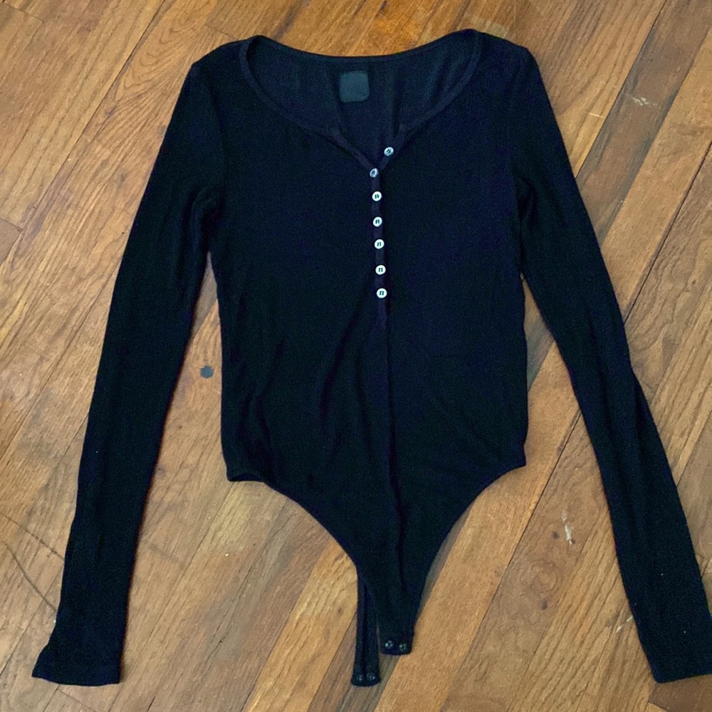 No Name Body Shirt